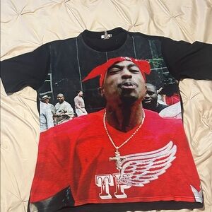 Graphic Rap Icon 2 PAC T-Shirt with Red Front